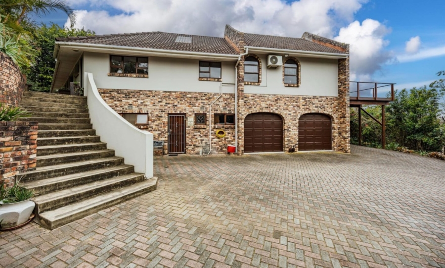 5 Bedroom Property for Sale in Vincent Heights Eastern Cape